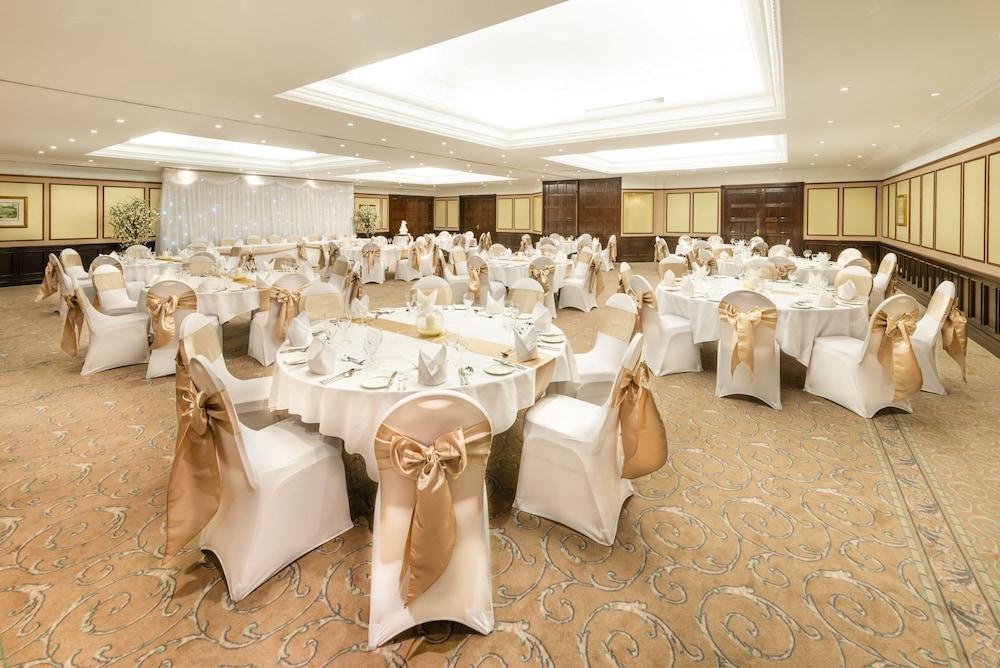 The Copthorne Hotel Кардиф Екстериор снимка